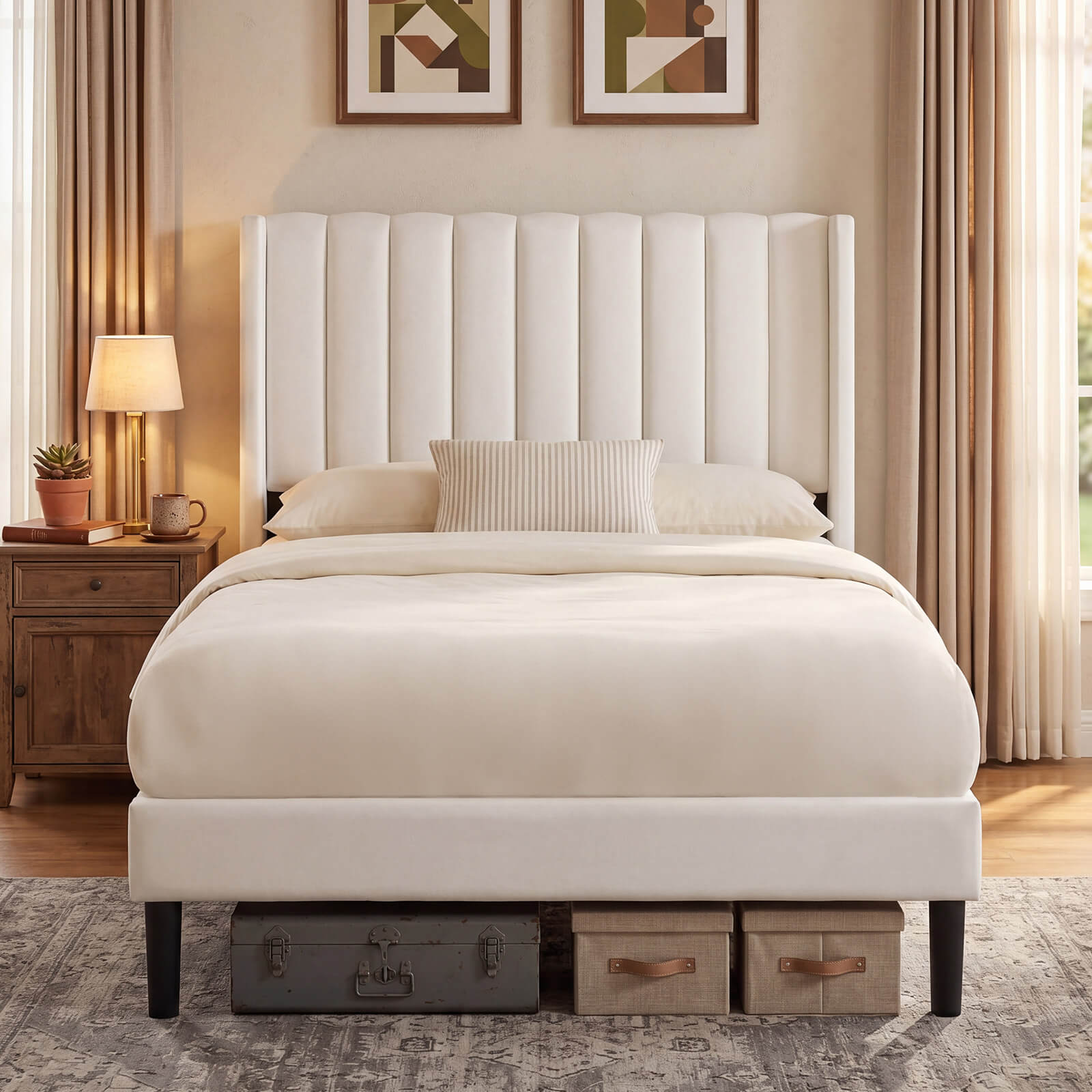 Upholstered Platform Bed Frame，Modern Accent Indoor Bedroom Furniture