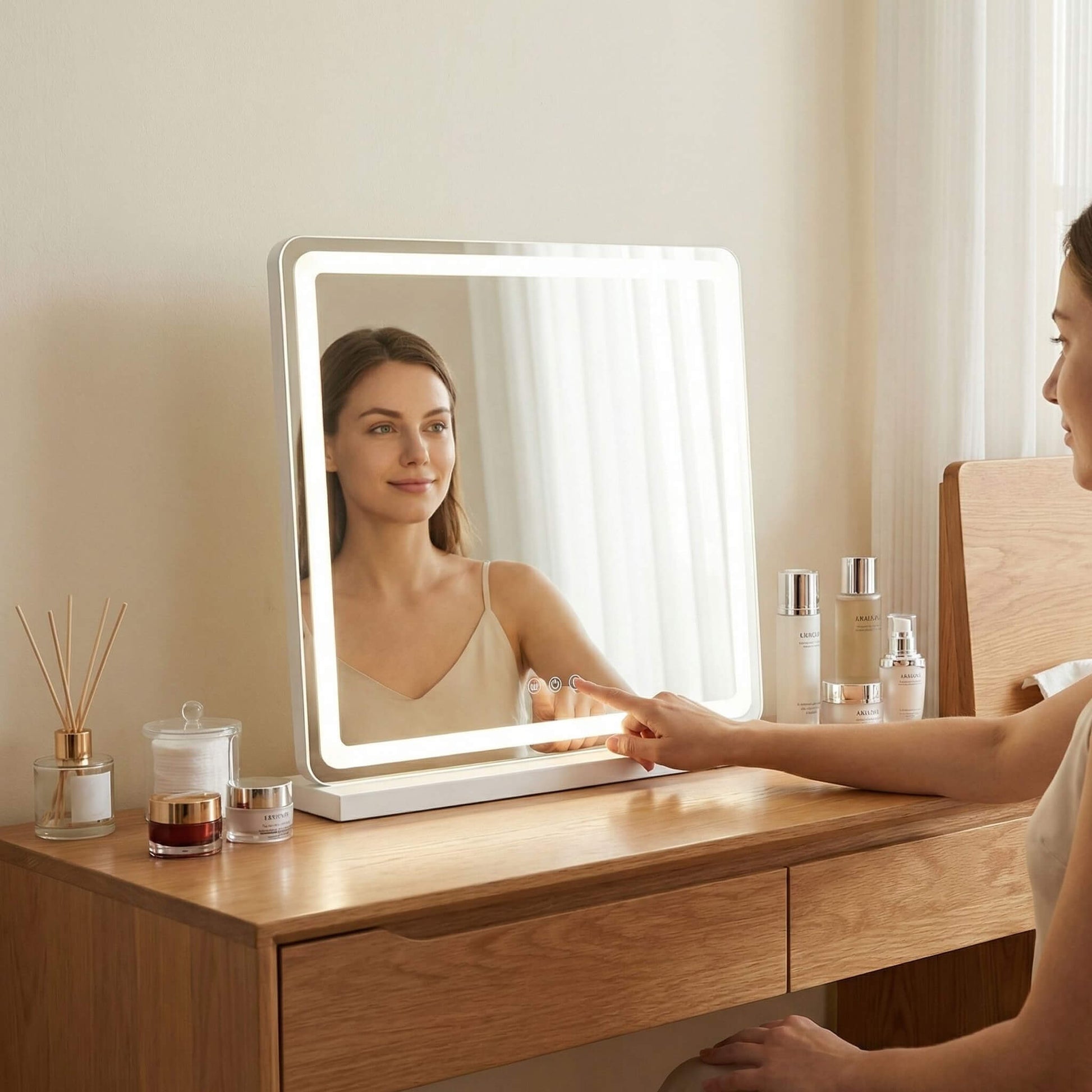 Makeup Mirror with Lights and Aluminum Alloy Frame