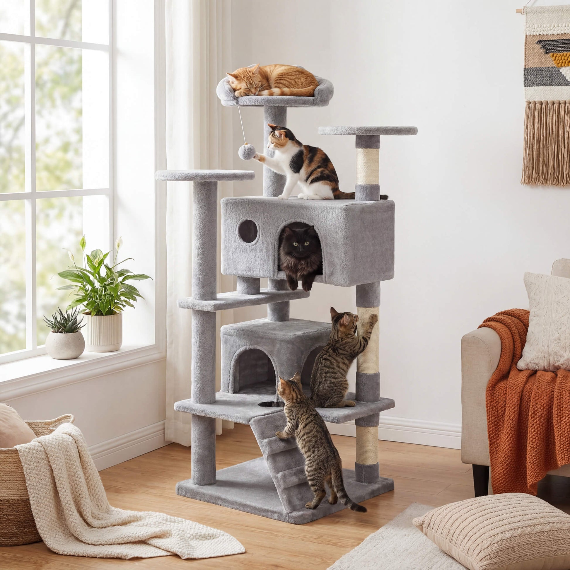 Cat Paradise: Plush Cat Climbing Frame