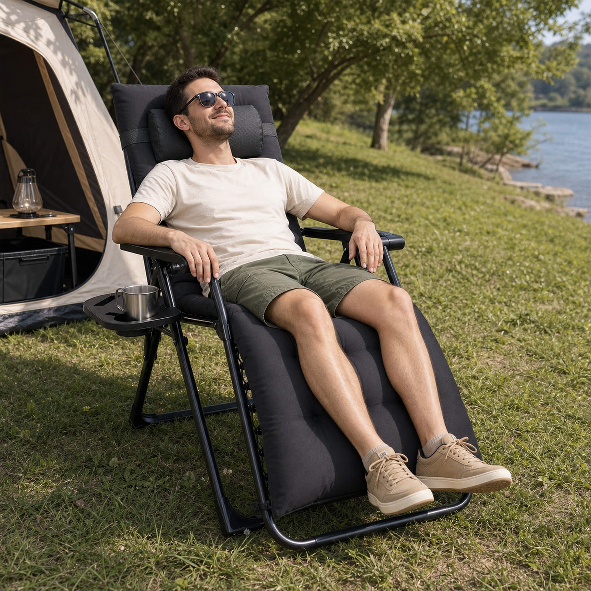 Foldable Zero-Gravity Outdoor Lounge Chair for Beach/Patio