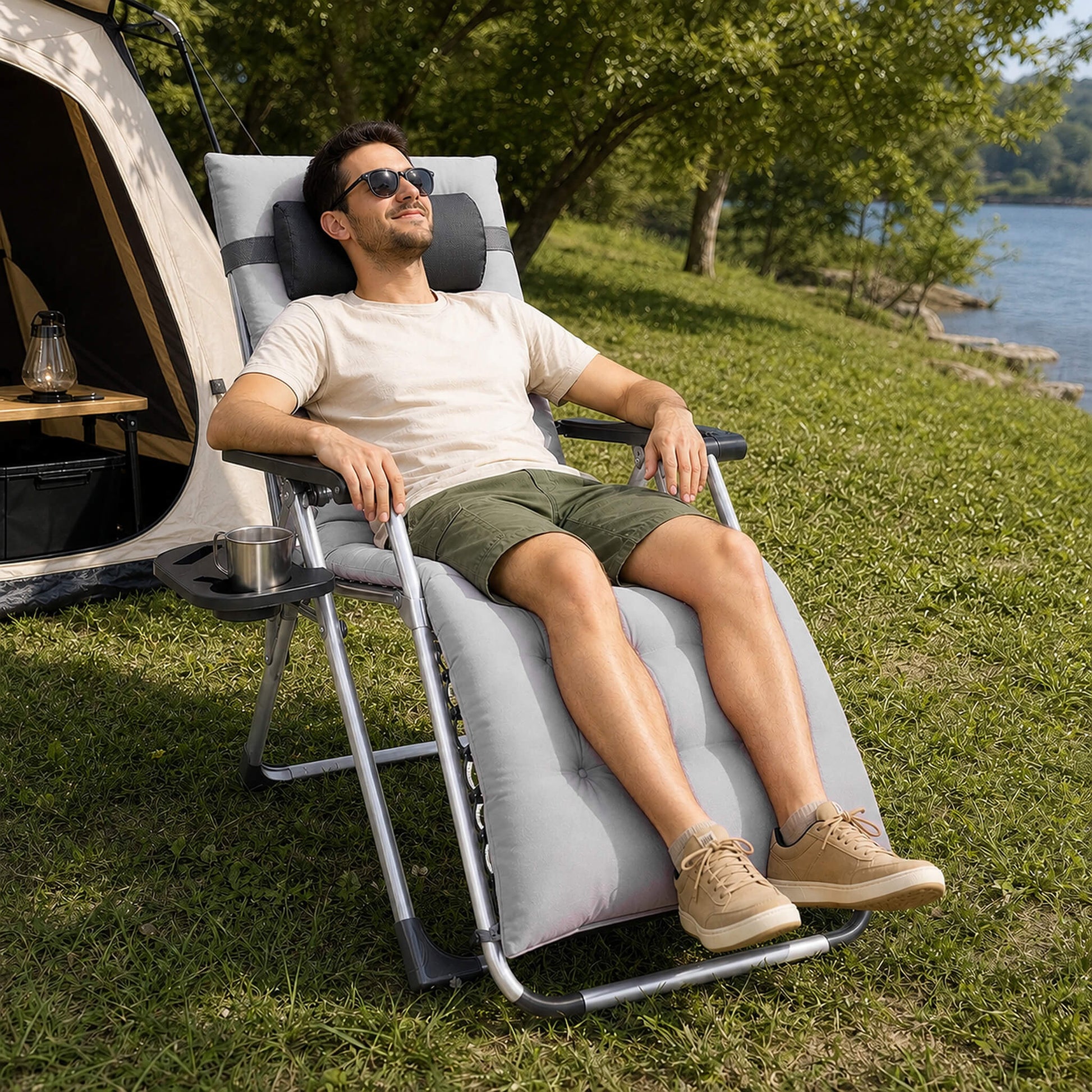 Foldable Zero-Gravity Outdoor Lounge Chair for Beach/Patio