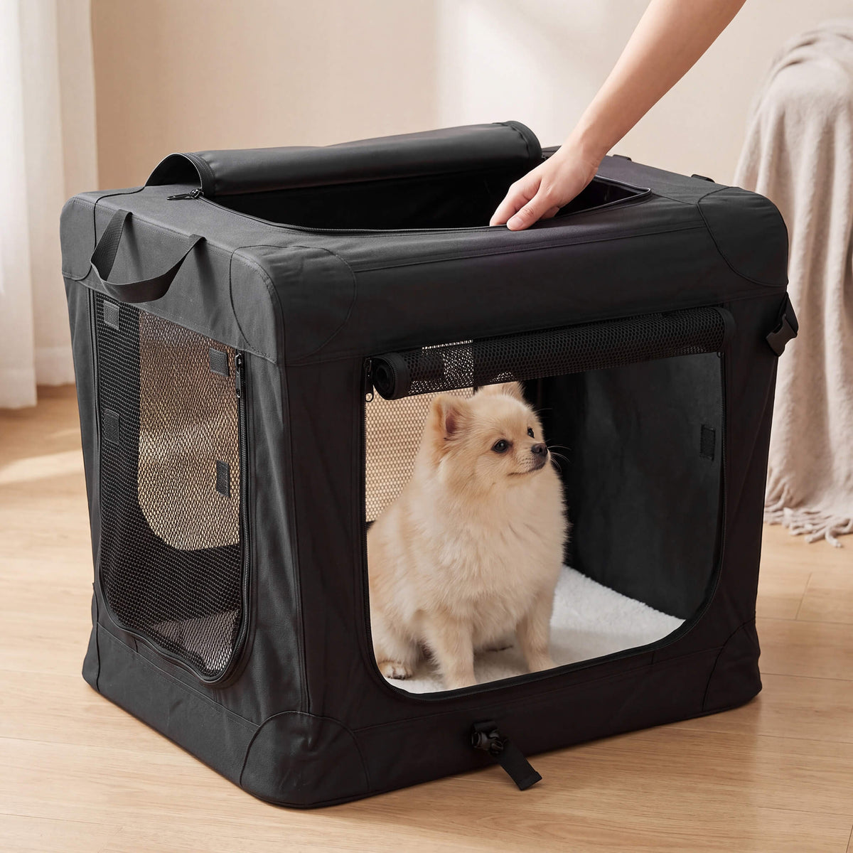 Foldable soft-sided dog crate made of 600D Oxford fabric,