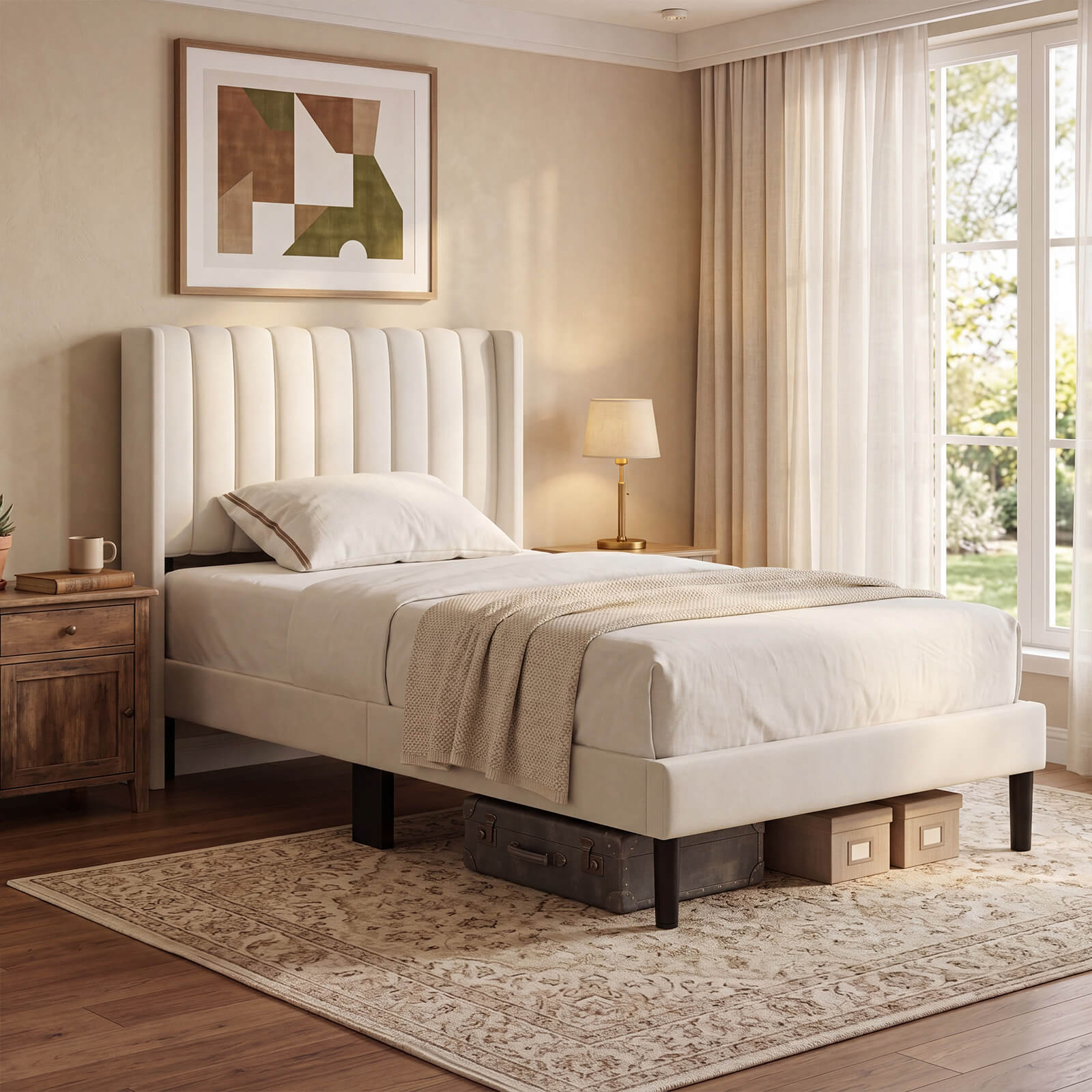 Upholstered Platform Bed Frame，Modern Accent Indoor Bedroom Furniture